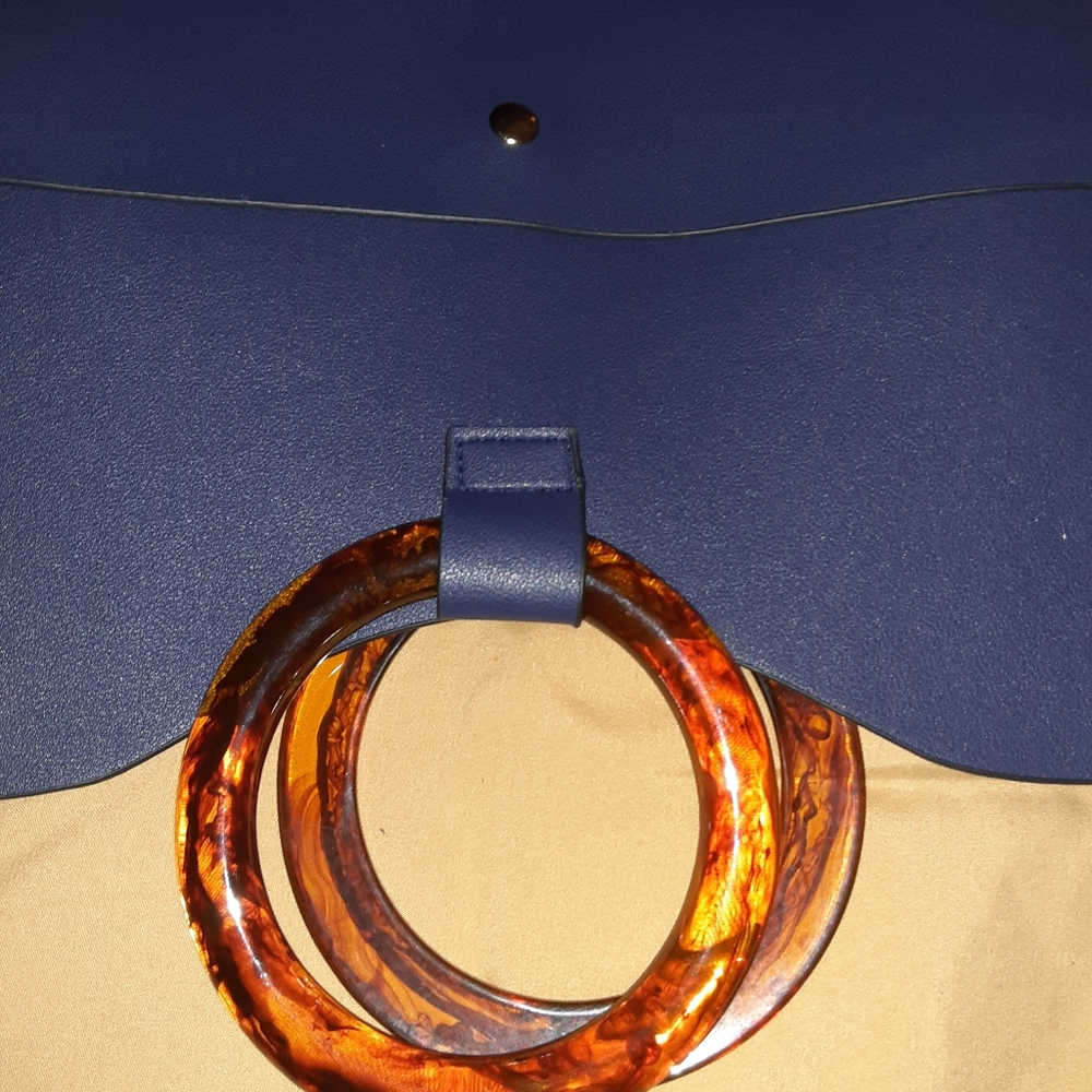 Handbag - Picture 3 of 3